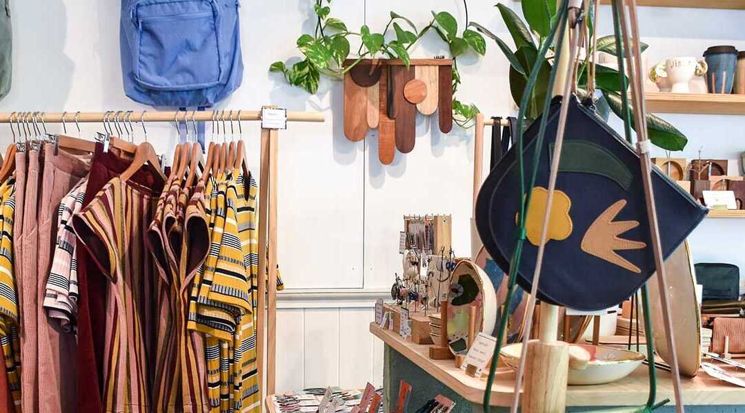 Small Shop Taking Itex